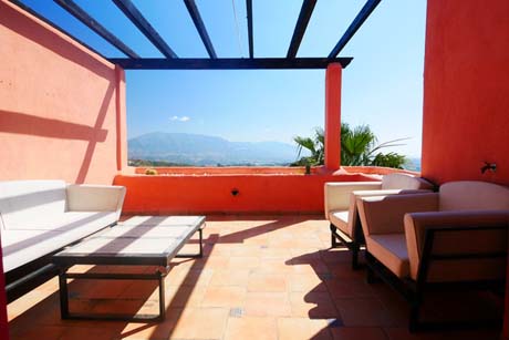 penthouse-apartment-for-sale-in-el-soto-de-marbella-la-mairena